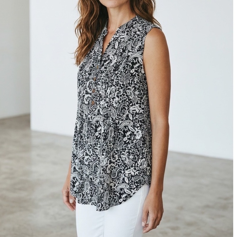 Vera Rose Womens Sleeveless Paisley Floral Blouse Black White Size M Split Neck
